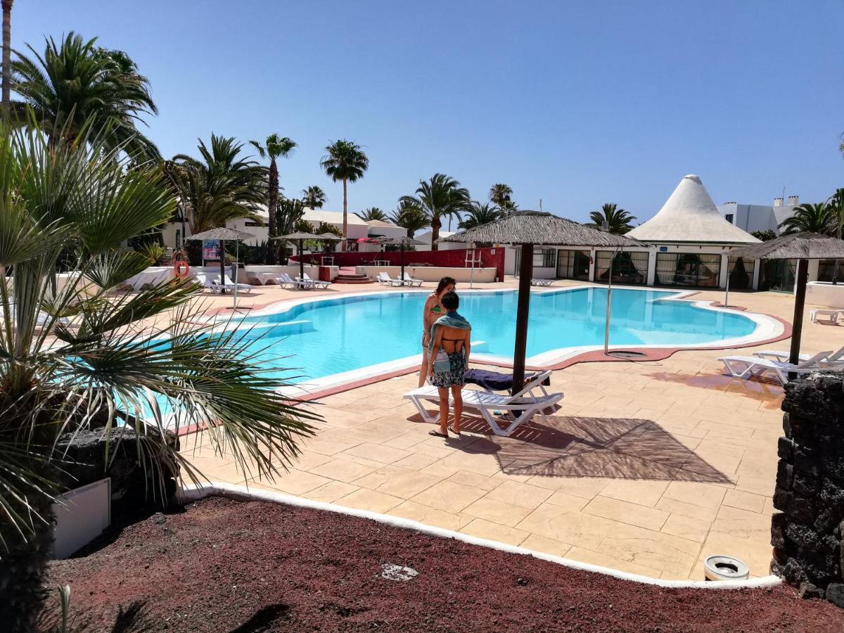 Apartamento Luca 05 En Playa Roca Leilighet Costa Teguise Eksteriør bilde